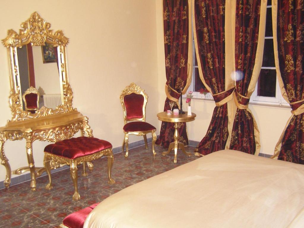 Le Relais Du Silence Chateau Lavail Labastide-dʼAnjou Kamer foto